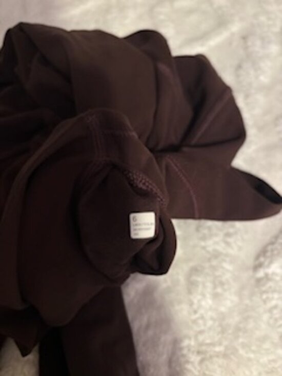 Lululemon align leggings 28" - Picture 4 of 4